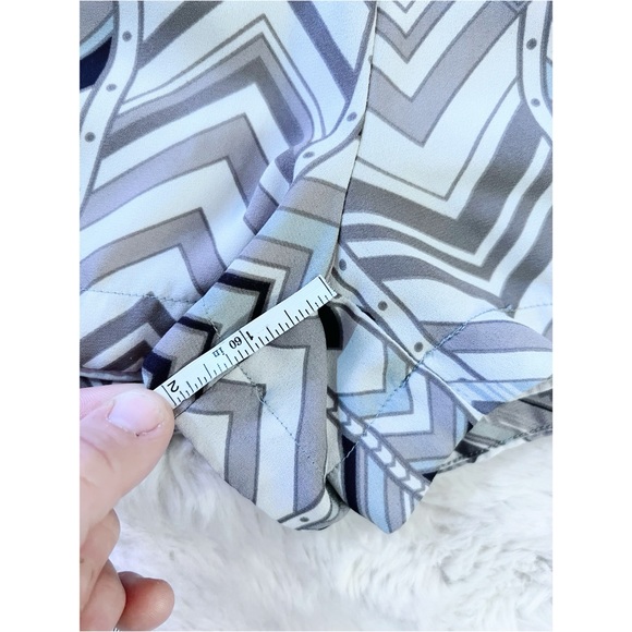 Great Condition | Forever 21 | Small | Geometric Pattern | Slip On Elastic Waist - Picture 6 of 8